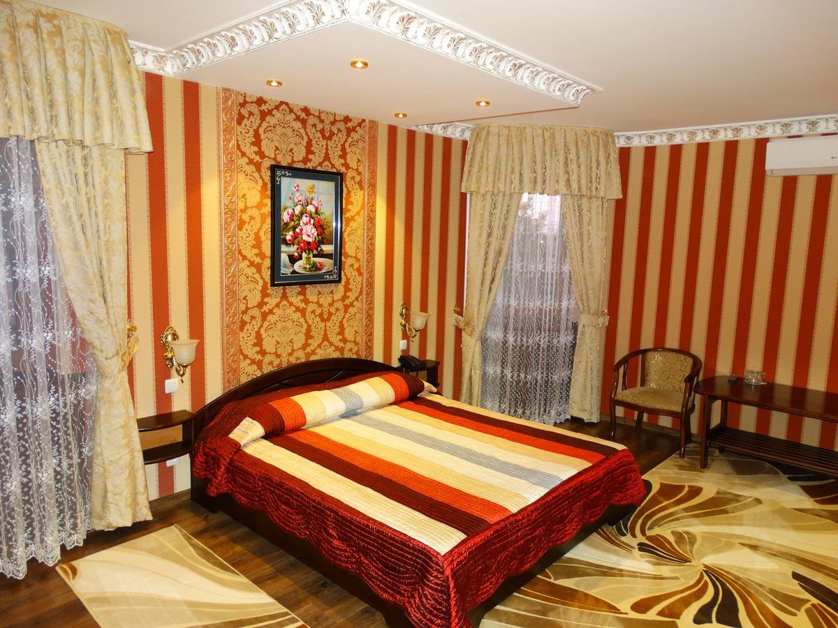 Hotel Papillon Tașkent Exterior foto